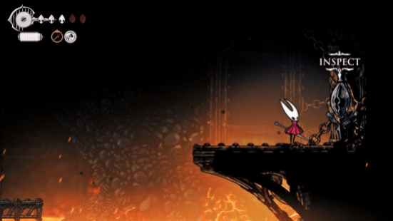 Хорнет у запертой двери в Глубинных Доках, которую можно открыть только с помощью Простого ключа в Silksong.