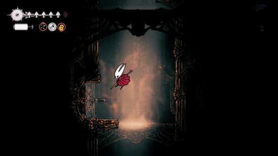 Hollow Knight Silksong Цепкая нить: Хорнет подходит к двери с рычагом