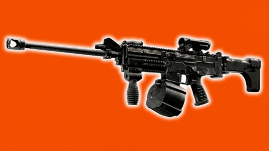 Лучшее оружие BF6: крупный современный ручной пулемёт на оранжевом фоне.