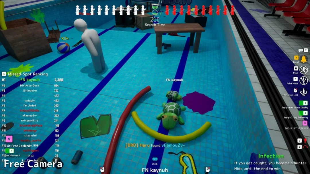 Игрок, замаскированный под надувную игрушку для бассейна в MECCHA CHAMELEON.
