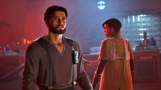 Мужчина с тёмными волосами в коричневой рубашке и наручах выглядит раздражённым