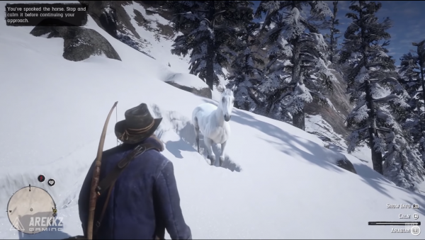 Белая арабская лошадь в снегах Red Dead Redemption 2