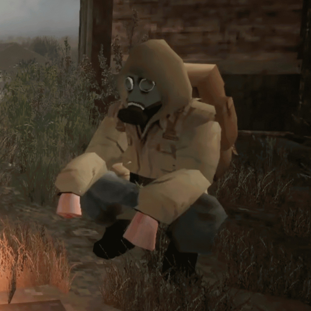 Персонаж Misery сидит у костра в противогазе