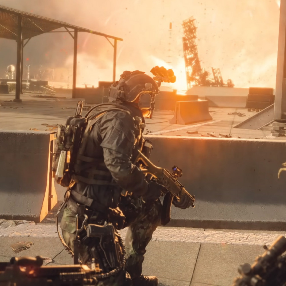 Солдат присел на мосту в кампании Battlefield 6 и смотрит на взрыв вдалеке