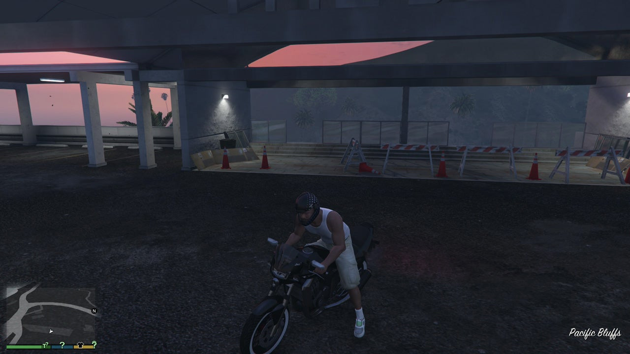 Двадцать восьмой каскадёрский прыжок у пирса в GTA 5