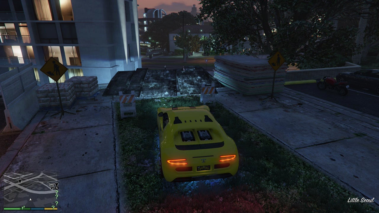 Сорок четвёртый каскадёрский прыжок на Паломино-авеню в GTA 5