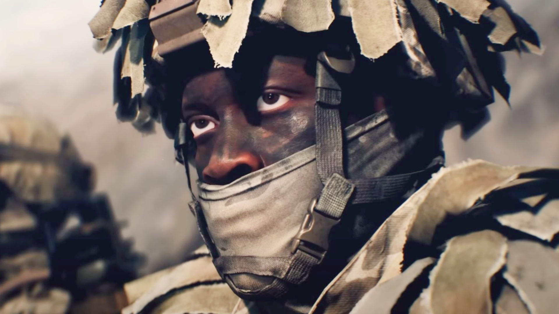 Чернокожий солдат в каске и маске устало смотрит в сторону.