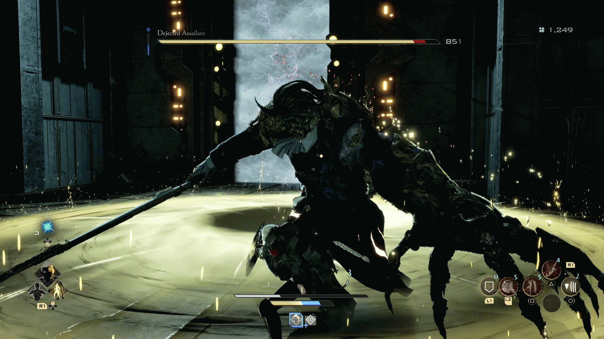 Code Vein 2 Удручённый убийца Франц: руководство по боссу — игрок сражается с Францем, застрявшим в жёлтой сияющей атаке.