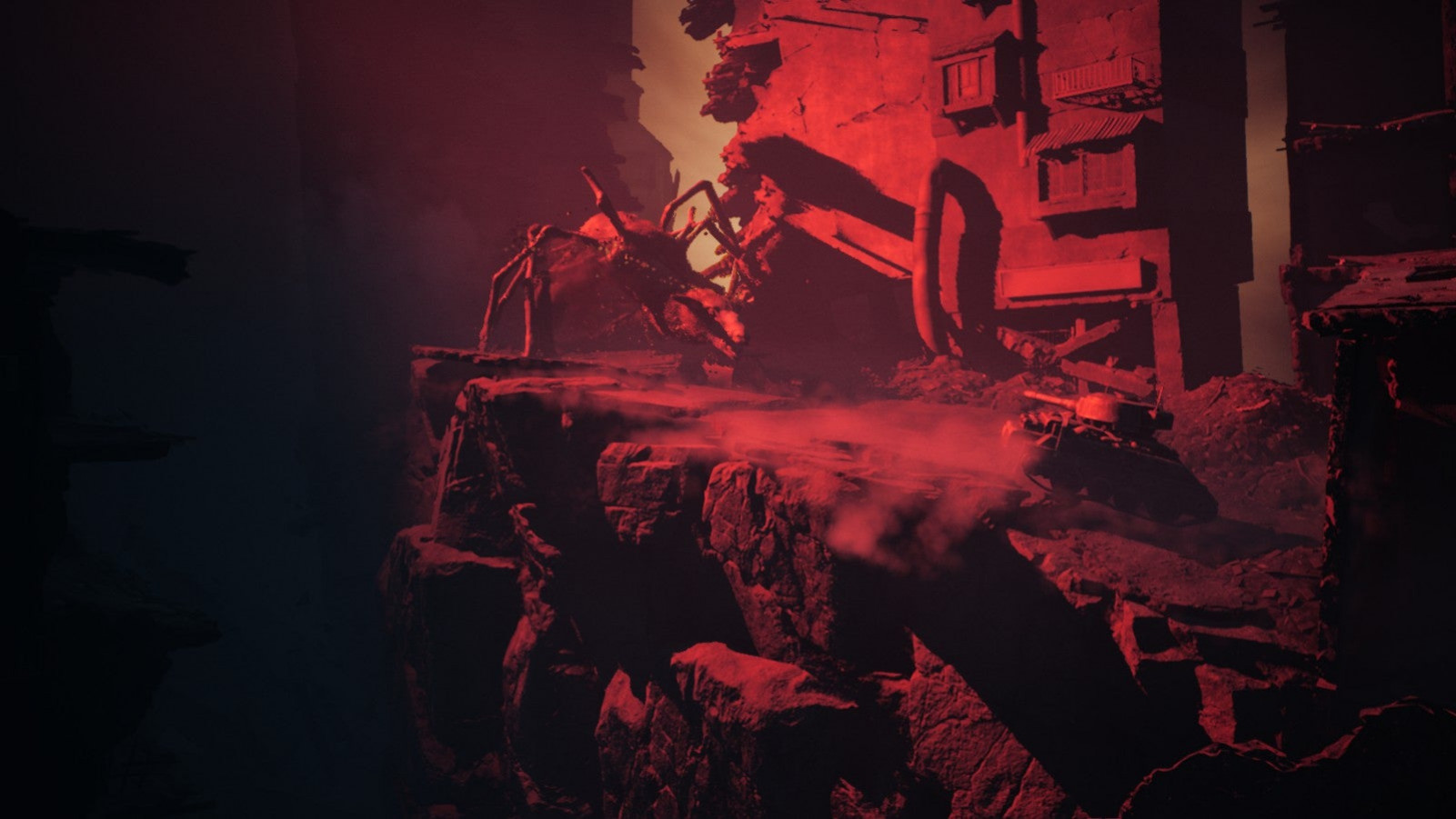 Ужасное овцеподобное чудовище гонится за танком по разрушенному городу в Reanimal.