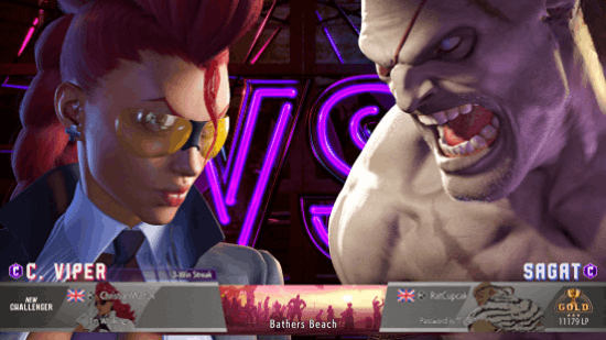C. Viper использует Drive в бою в Street Fighter 6
