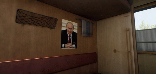 Игра Russian Train Trip 2 - Putin's posters in the train car, скриншот