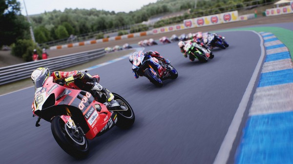 Игра SBK22, скриншот